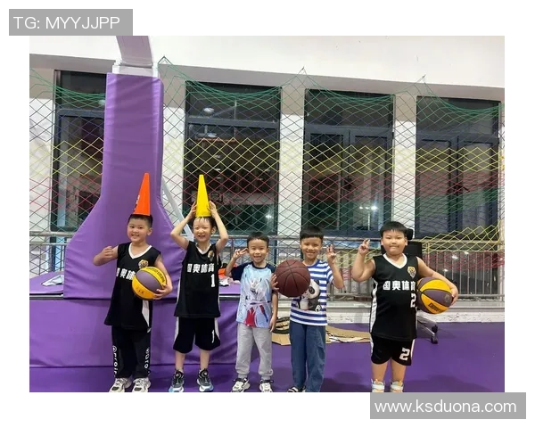 小学生使用5号篮球的益处与技巧探讨让孩子们快乐成长的运动选择